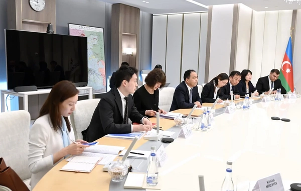 Президент SOCAR встретился с председателем правления CC7