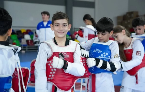Azərbaycanın yeniyetmə taekvondoçuları təlim-məşq toplanışı keçiriblər