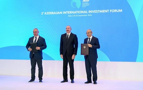 II Azərbaycan Beynəlxalq İnvestisiya Forumunda sənədlər mübadilə edilib