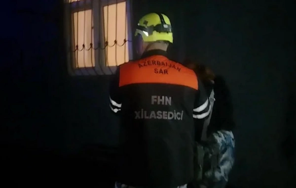 FHN: Bakı, Sumqayıt və Abşeronda su basmış ərazilərdən insanlar təxliyə edilib