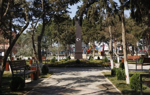 Suraxanıda 14 İyul küçəsi və parkda abadlıq işləri aparılıb
