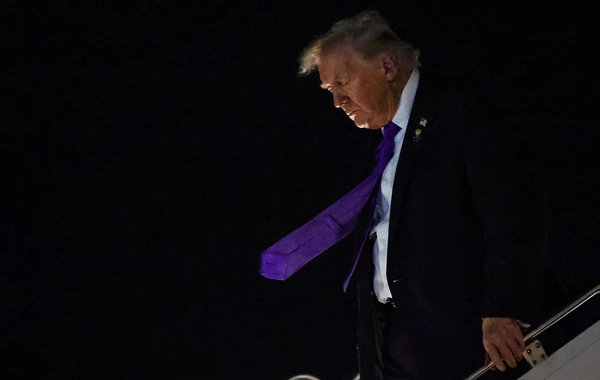 Белый дом выложил фото Трампа с картой Гренландии