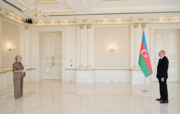 İlham Əliyev İsveçin Azərbaycanda yeni təyin olunmuş səfirini qəbul edib