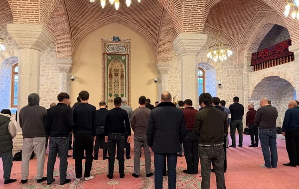 Şuşada bayram namazı qılınıb