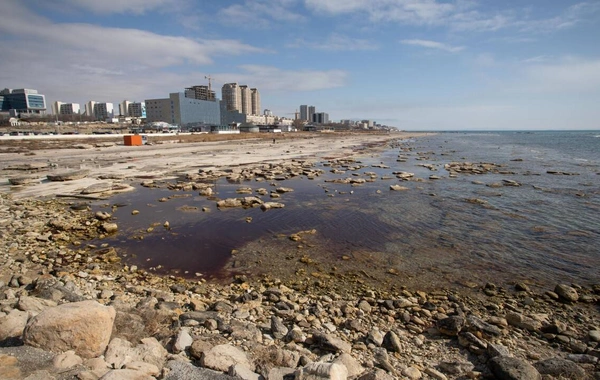 Уровень воды в Каспийском море стремительно падает - ПРЕДУПРЕЖДЕНИЕ