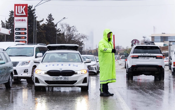 Yol polisindən hava ilə bağlı hərəkət iştirakçılarına XƏBƏRDARLIQ