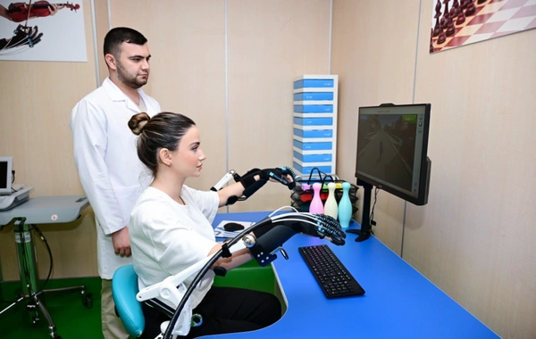 Yeni Klinikada Yeni Robotik Reabilitasiya və Sümük İliyi Transplantasiyası mərkəzlərinin açılışı olub