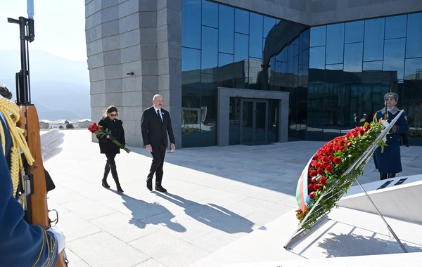 Prezident İlham Əliyev Xocalı Soyqırımı Memorialının açılışında iştirak edib