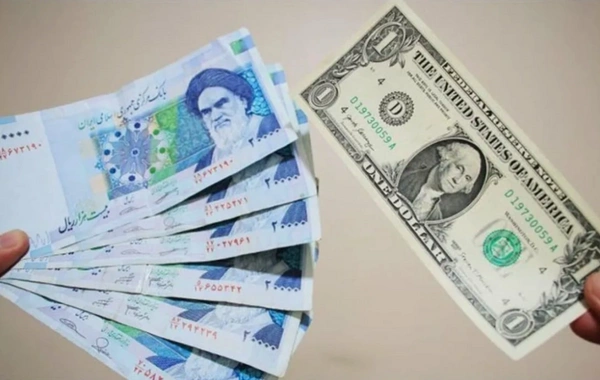 İranda dolların məzənnəsi tarixi rekord müəyyənləşdirib