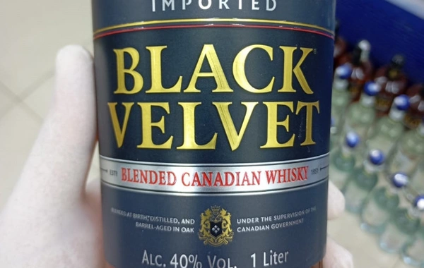 Salyanda marketdə yararsız məhsullar və saxta içkilər tapıldı