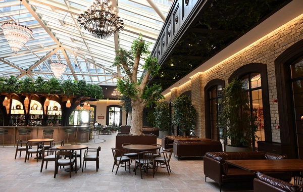 İlham Əliyev Şamaxıda "Meysari Grand Hotel & SPA" kompleksinin açılışını edib