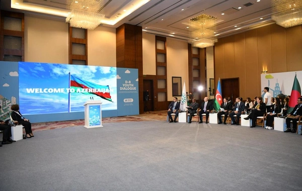Bakıda D-8 ölkələrinin Gənclər Dialoqunun rəsmi açılış mərasimi keçirilib