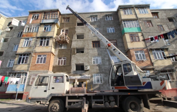 Bu şəhərdə yaşayış binaları TƏMİR OLUNACAQ