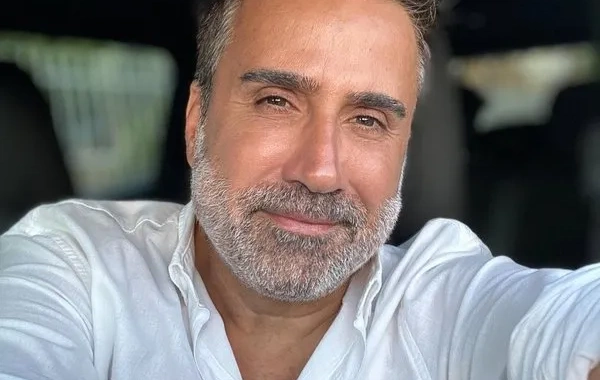 Emrahın sərvəti açıqlandı - 300 EV, AYDA 10 MİLYON KİRAYƏ HAQQI