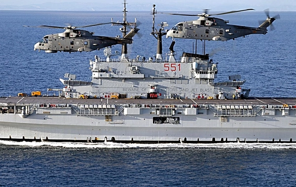İtaliya 40 illik aviadaşıyıcısını İndoneziyaya hədiyyə verdi - 14-dən çox helikopter daşıya bilir