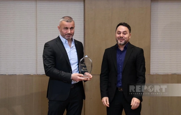 Qurban Qurbanova ilin ən yaxşı baş məşqçisi mükafatı təqdim olunub