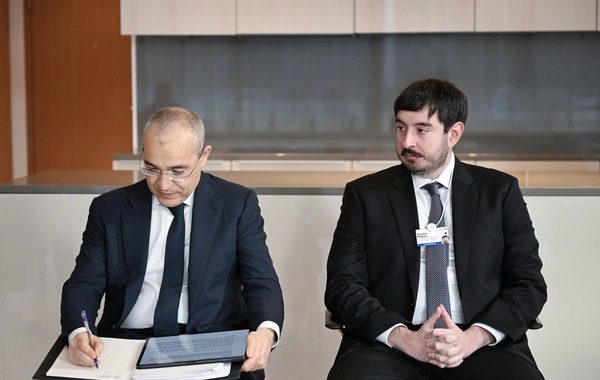 İlham Əliyev Davosda "Vestas Wind Systems" şirkətinin rəsmisi ilə görüşüb