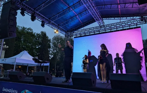 Gəncə şəhərində keçirilən WUF13 Festivalı ictimai proqramla yekunlaşıb