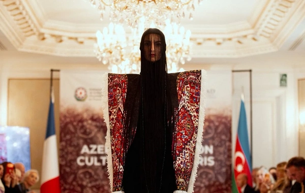 Azərbaycanlı modellər "Fashion Culture Day in Paris"də çıxış ediblər
