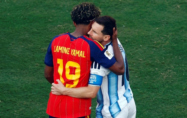 Lamin Yamal Messiyə: Məni bağışla...