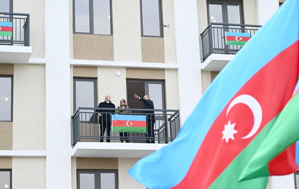 Президент Ильхам Алиев принял участие в открытии 2-го жилого комплекса в Агдаме