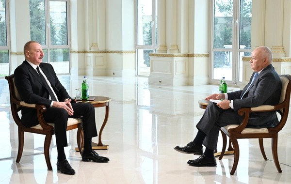İlham Əliyev Rossiya Seqodnya Agentliyinin Baş direktoru Dmitri Kiselyova müsahibə verib