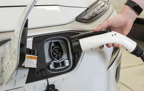 Pula qənaət üçün faciə riski yaradan elektromobil sahibləri