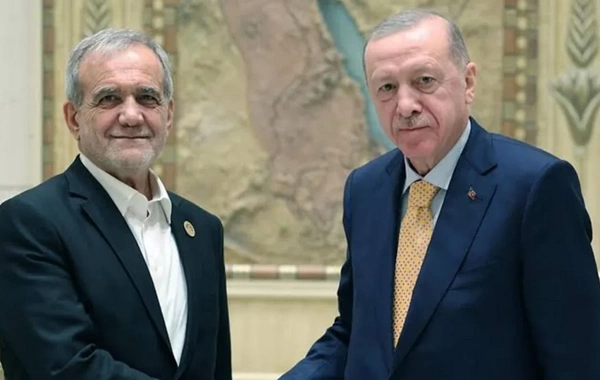 Ərdoğanla Pezeşkian arasında telefon danışığı olub