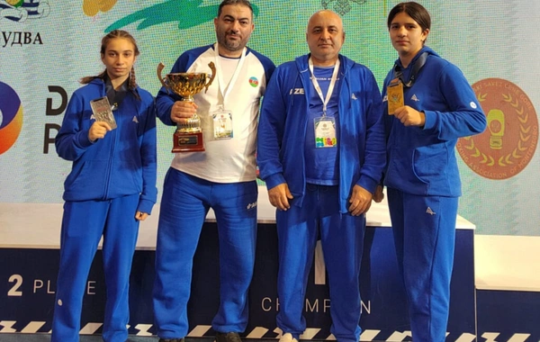 Azərbaycan boksçuları Avropa çempionatını 8 medalla başa vurub Azərbaycan boksçuları Avropa çempionatını 8 medalla başa vurub