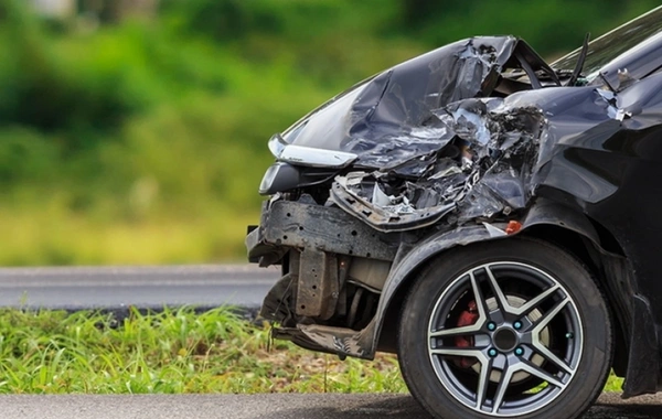 Tanınmış aparıcı avtomobil qəzası keçirdi - 6 saat yolda qaldı