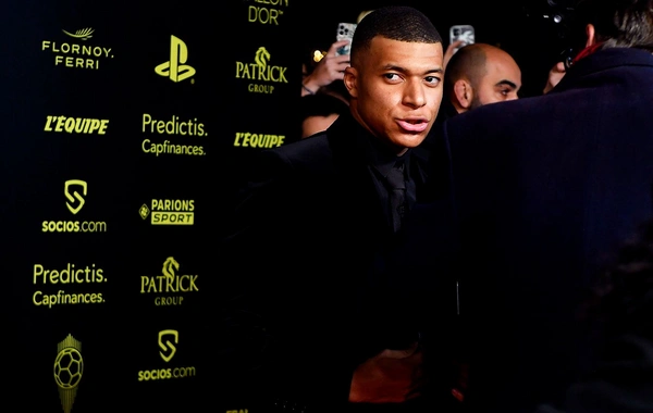 Mbappe Ançelottinin onu Real Madriddə oynatdığı mövqedən narazıdır