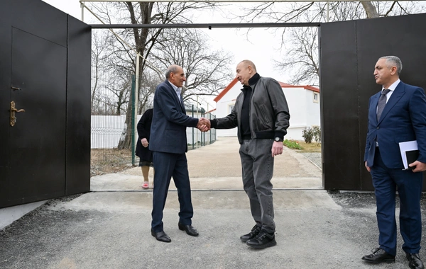 Президент Ильхам Алиев ознакомился с работами, проделанными в селе Чылдыран Агдеринского района