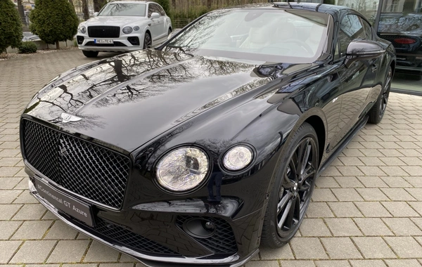 Tanınmış rəqqasənin həyat yoldaşı ona 40 milyonluq  Bentley aldı