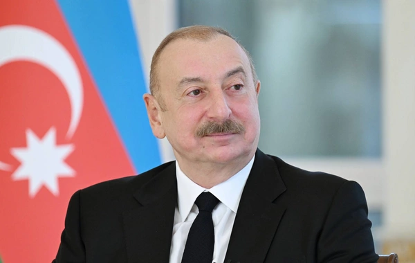 Pakistan prezidenti İlham Əliyevi təbrik etdi