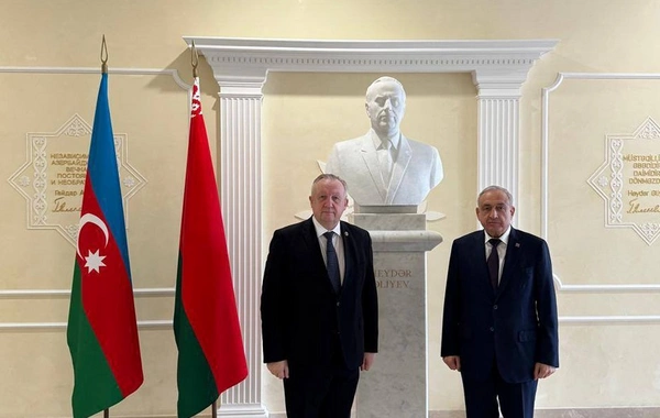 Azərbaycan səfiri Belarusun Ticarət-Sənaye Palatasının sədri ilə görüşüb