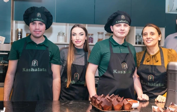 Alyona Əliyeva Bakıda ilk inklüziv iaşə obyekti olan Kaşalata kafeni ziyarət edib