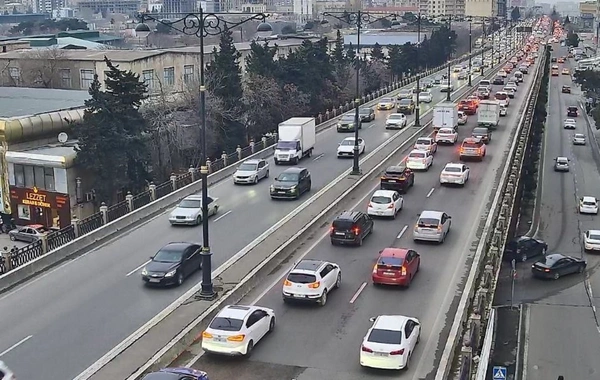 Paytaxtda sıxlıq olan küçələrin siyahısı