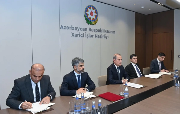 Azərbaycan-Malayziya ikitərəfli münasibətləri müzakirə olunub