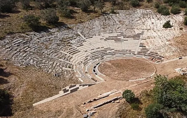 A 2700-year-old theater found on Greek island