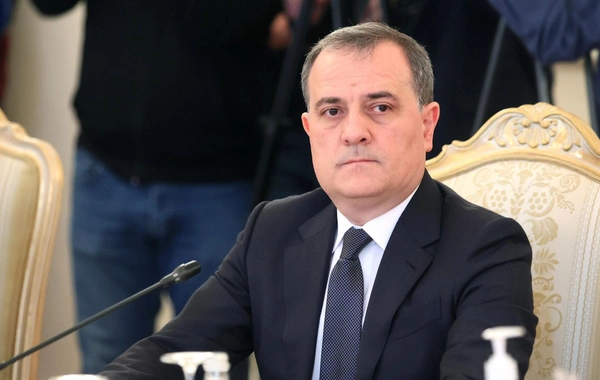 Ceyhun Bayramov: Bulvarın bəlli ərazilərində Xəzərdəki azalmaları aşkar görmək mümkündür