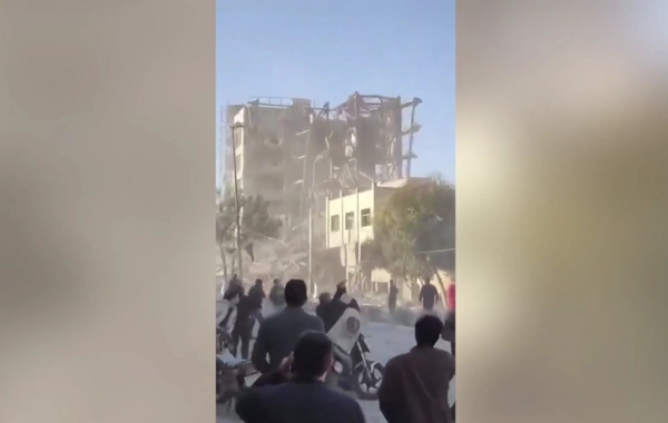 İsrail Qum şəhərində Ekspertlər Şurasının ofisini vurdu