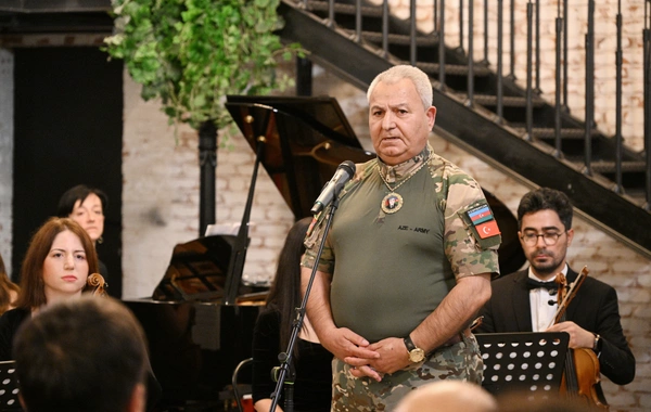 Bakı Kitab Mərkəzində "Zəfər sevinci" adlı musiqili-ədəbi gecə keçirilib