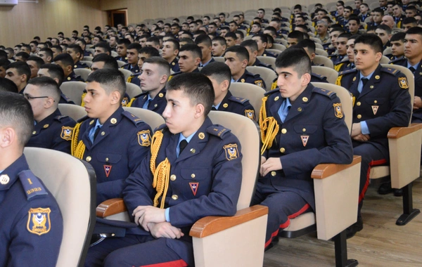 FHN Cəmşid Naxçıvanski adına Hərbi Liseydə təlim keçirib
