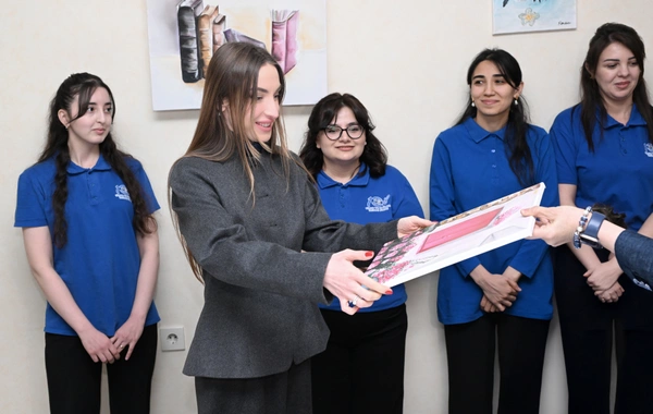 Лейла Алиева и Алена Алиева ознакомились с Гянджинским центром аутизма