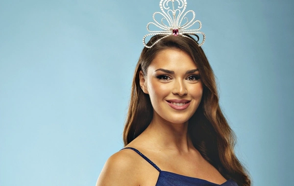 Finlandiya gözəli irqçilikdə ittiham olunaraq tacından məhrum edilib