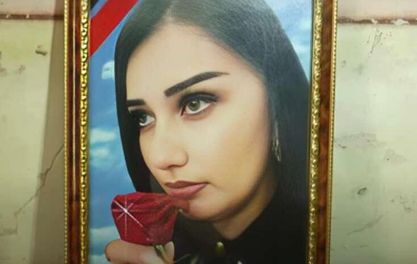 Küçədə qətlə yetirilən Ayşənin üç övladı var imiş - TƏFƏRRÜAT