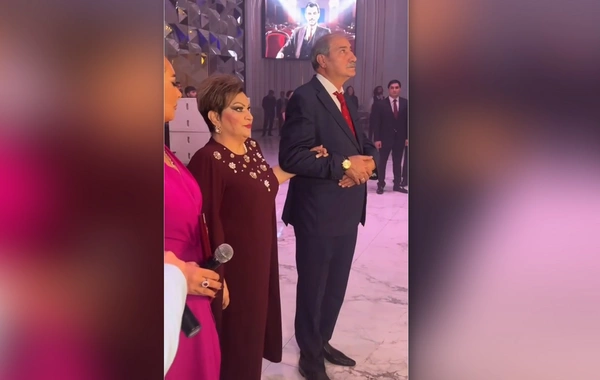Afaq Bəşirqızı 70 illiyini və evliliyinin 45 illiyini qeyd etdi