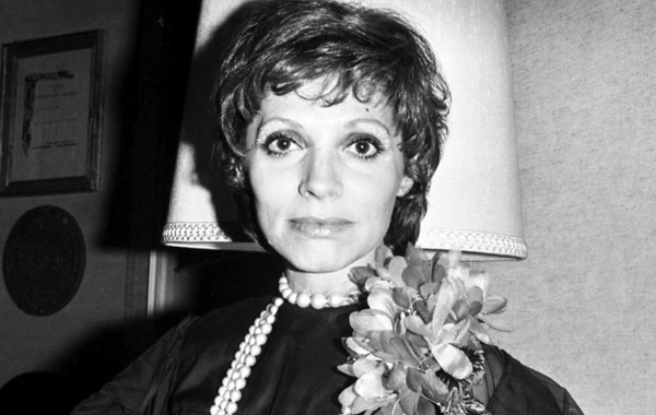 Известную певицу задушили в доме престарелых