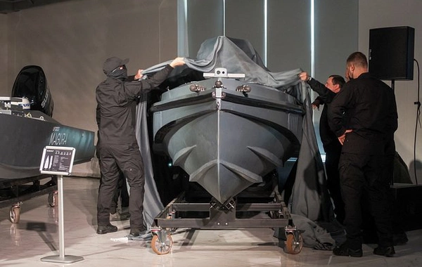 Ukrayna FPV dronlar daşıyan pilotsuz katerini təqdim edib