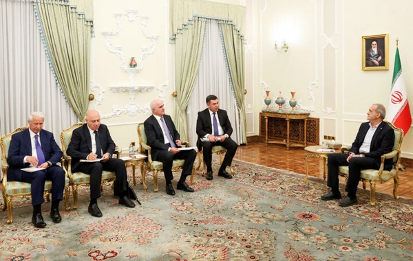 Şahin Mustafayev İranda Pezeşkianla görüşüb